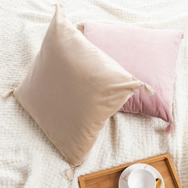 Наволочка на подушку с кисточками Этель цвет розовый, 45х45 см, 100% п/э, велюр