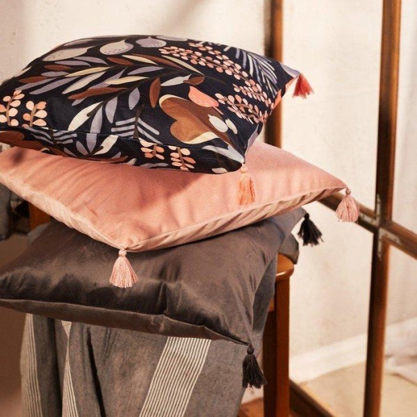 Наволочка на подушку с кисточками Этель «Флора», 43х43 см