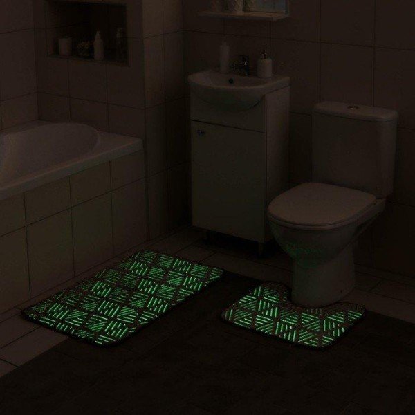 Набор ковриков для ванной и туалета Доляна «Светящиеся грани», 2 шт: 50×80, 50×40 см, цвет коричневый