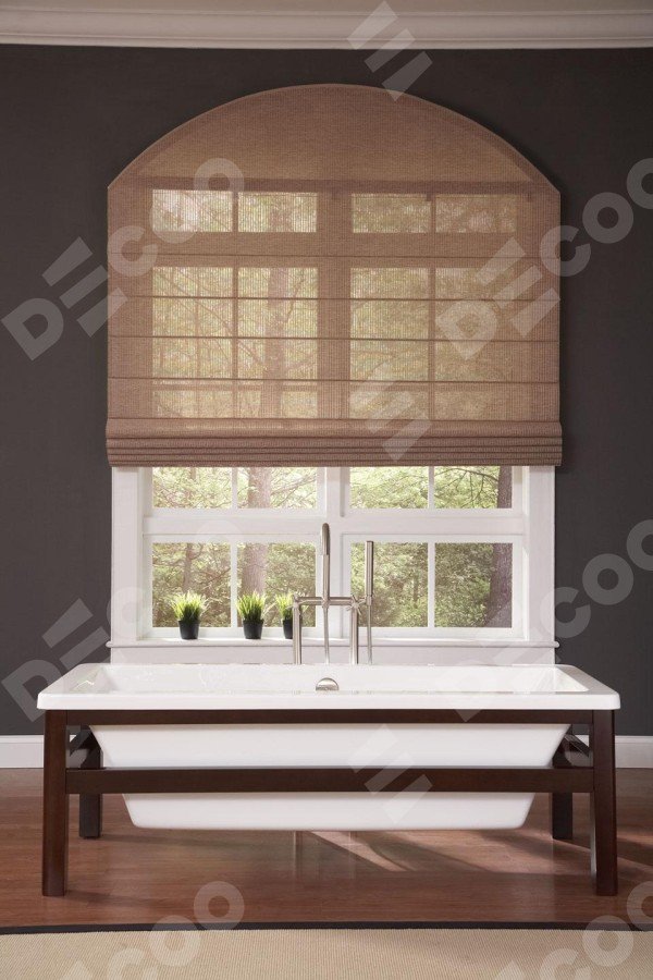 Римская штора «Кортин» на арочное окно из любой ткани